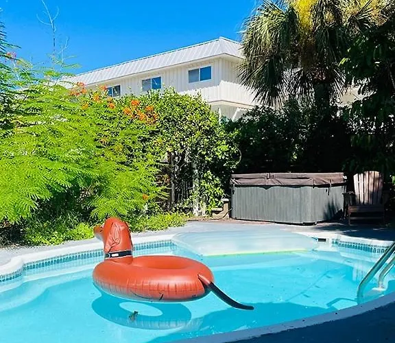 "oasis" Historic Beachside Retreat *