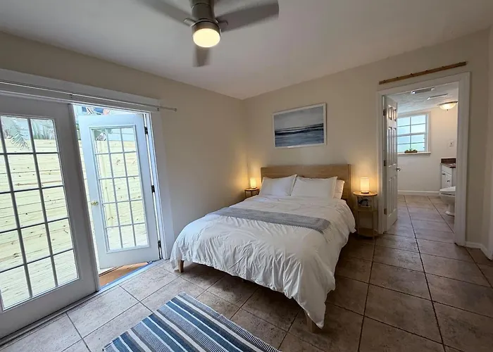 "oasis" Historic Beachside Retreat *