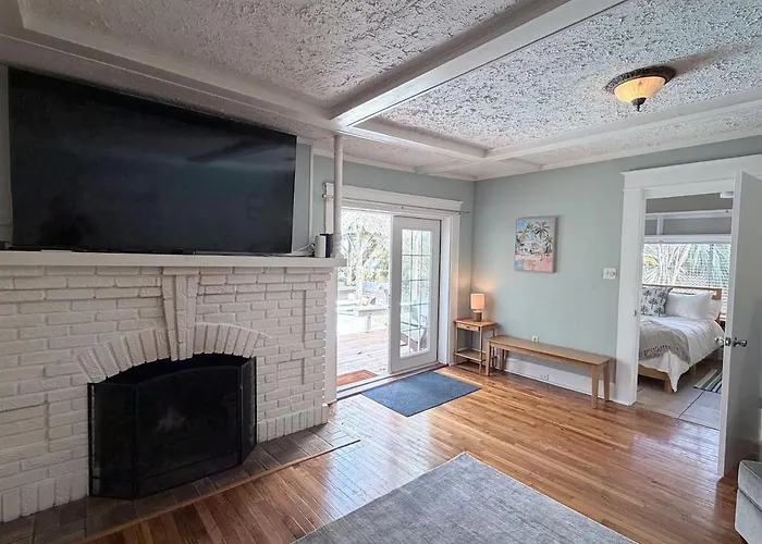 "oasis" Historic Beachside Retreat Landhuis *