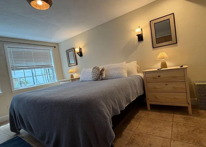 "oasis" Historic Beachside Retreat Clearwater Beach