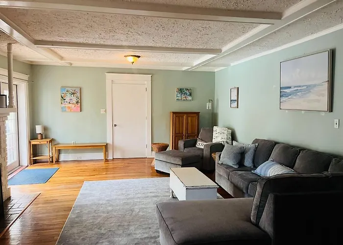 Landhuis "oasis" Historic Beachside Retreat *